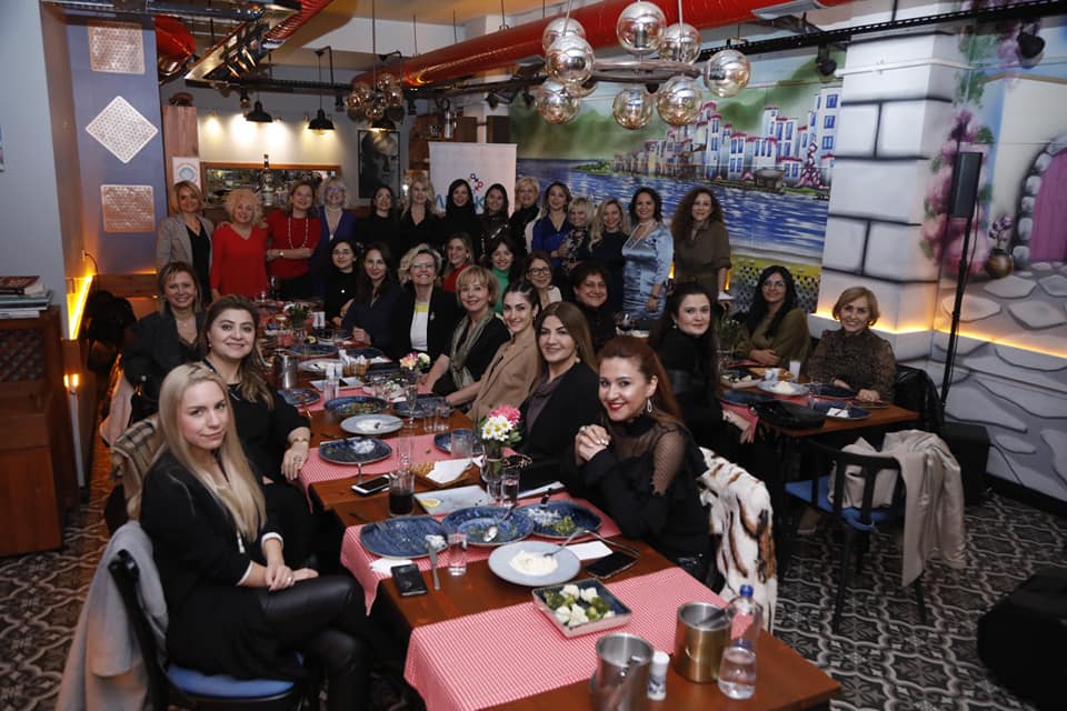 8 Mart Dünya Kadınlar Günü’nü keyifli bir akşam yemeğinde, üyelerimizle bir araya gelerek kutladık