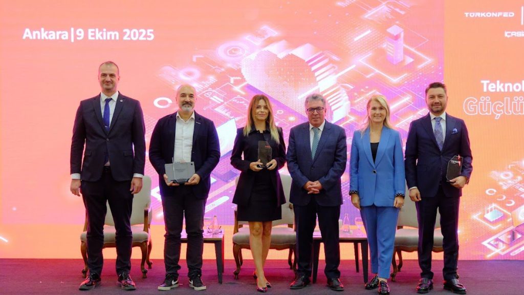 ANGİKAD, TÜRKONFED ve Vodafone Business iş birliğiyle yürütülen “Teknoloji ile Güçlü KOBİ” projesi kapsamında, İÇASİFED ev sahipliğinde Ankara’da düzenlenen etkinliğe katıldı.